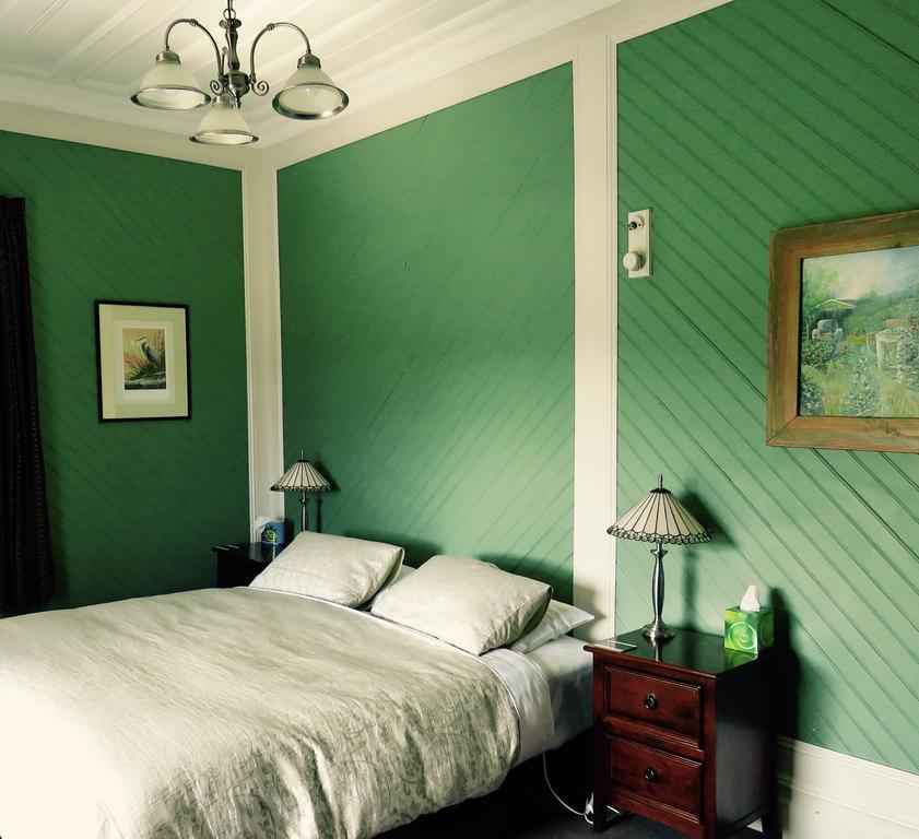 Shady Rest Bed & Breakfast Такака Стая снимка