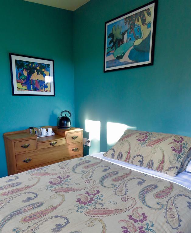 Shady Rest Bed & Breakfast Такака Стая снимка