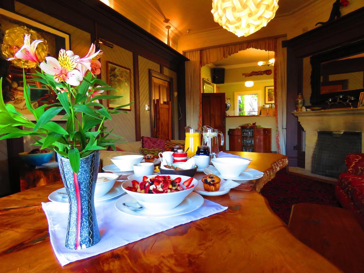 Shady Rest Bed & Breakfast Такака Екстериор снимка