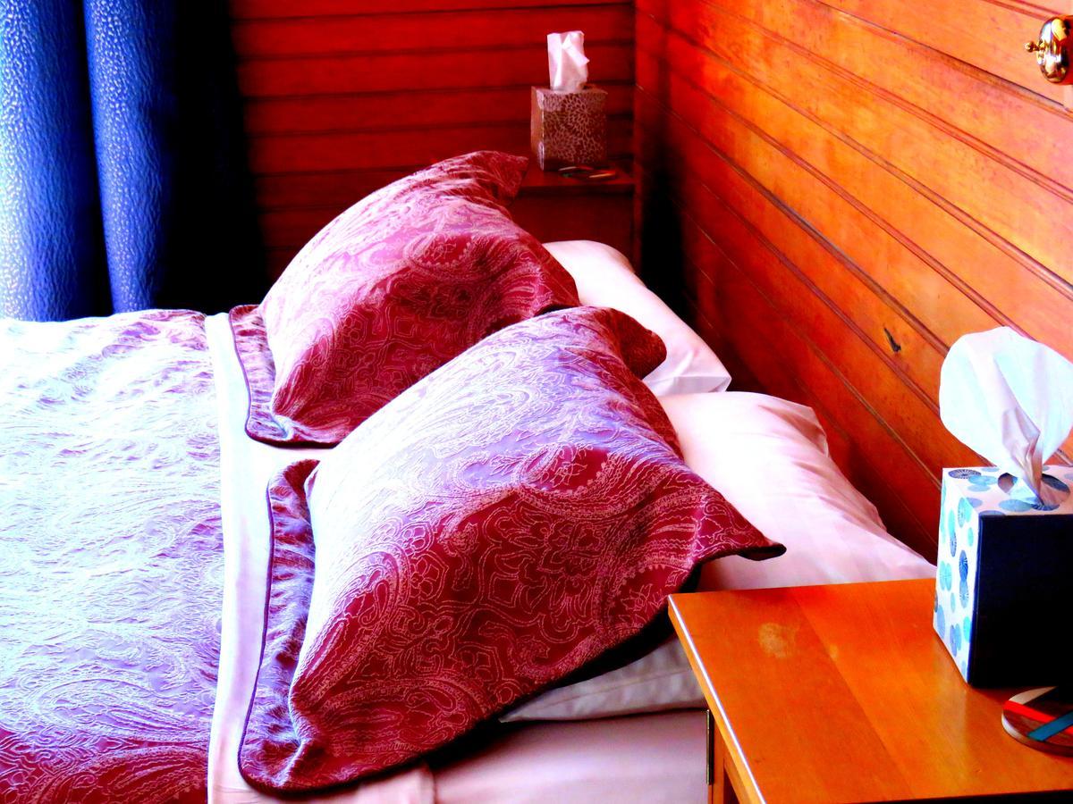 Shady Rest Bed & Breakfast Такака Екстериор снимка